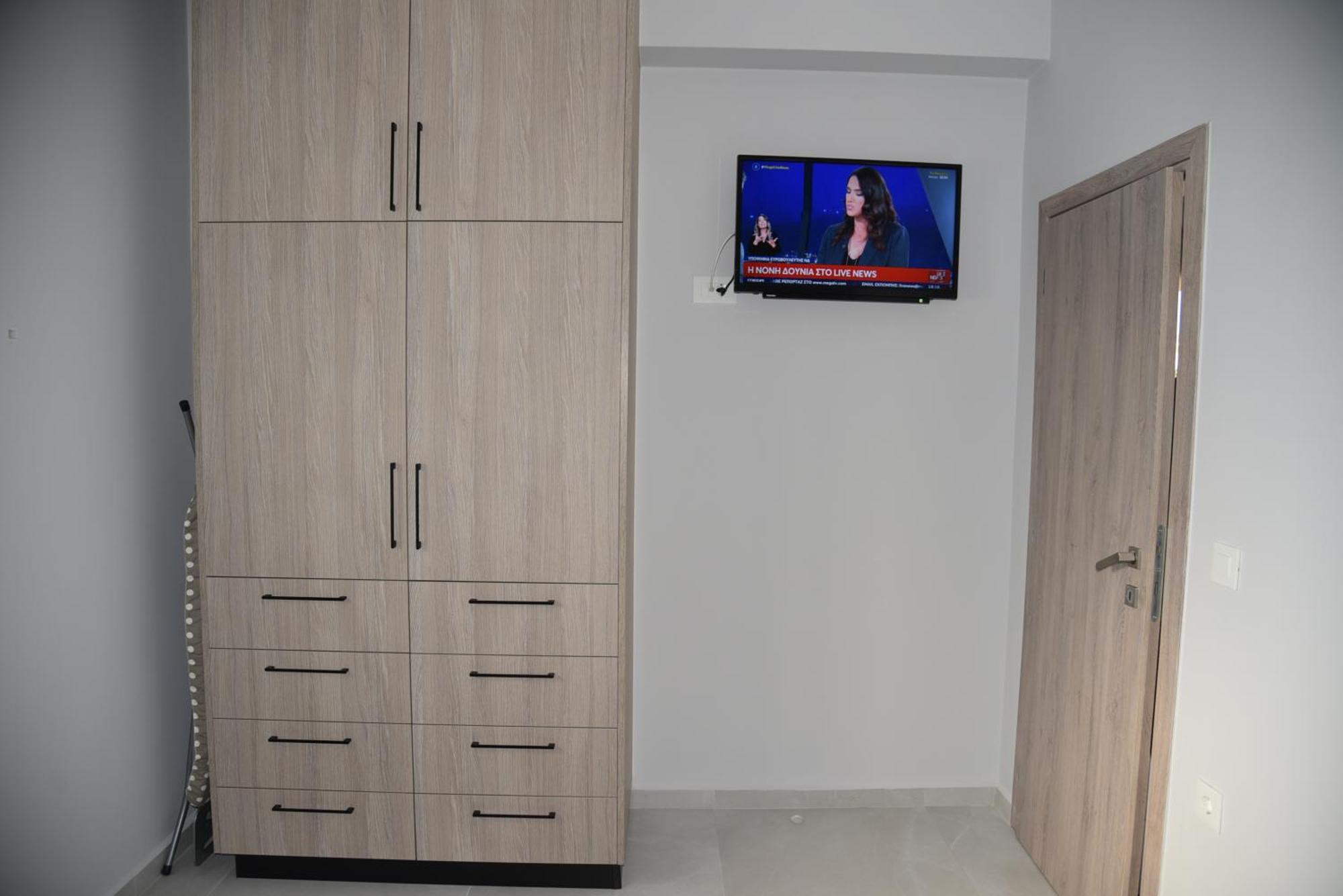 Pirgos Deluxe Apartment - Private Parking Kíssamos Eksteriør bilde