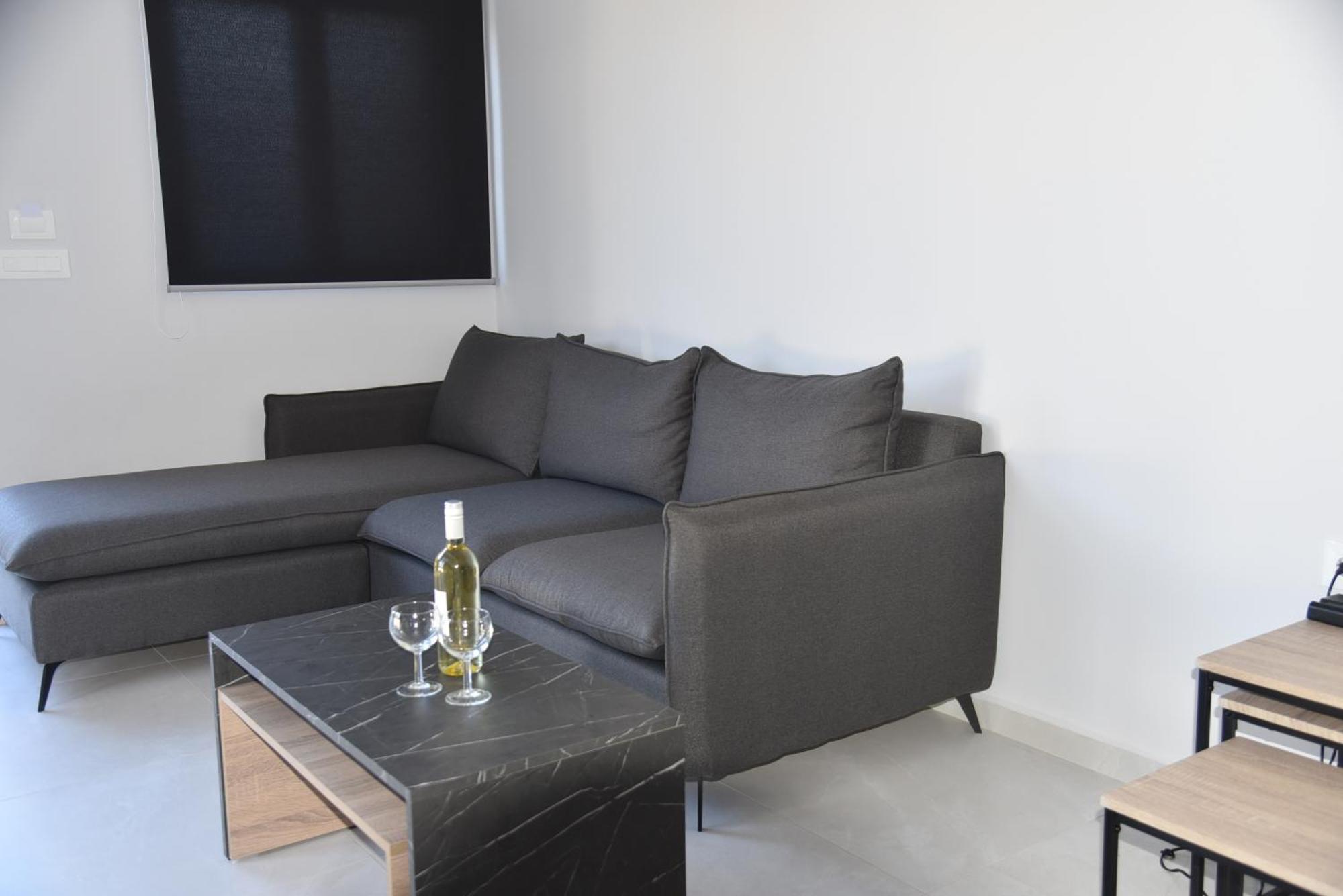 Pirgos Deluxe Apartment - Private Parking Kíssamos Eksteriør bilde