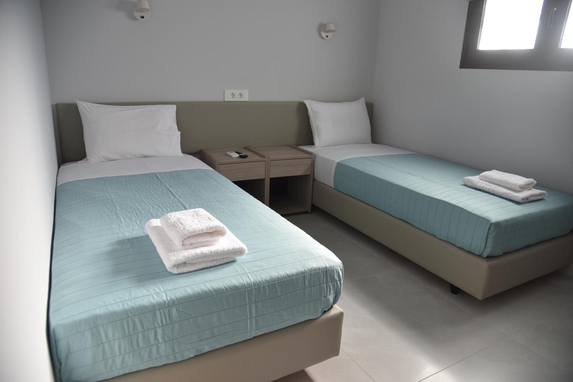 Pirgos Deluxe Apartment - Private Parking Kíssamos Eksteriør bilde