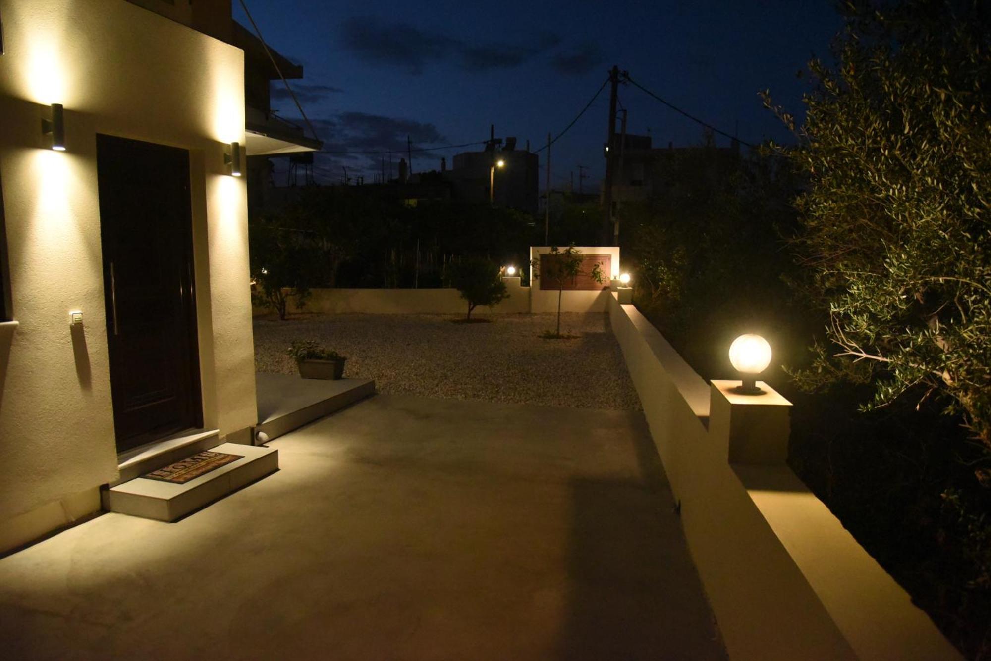 Pirgos Deluxe Apartment - Private Parking Kíssamos Eksteriør bilde